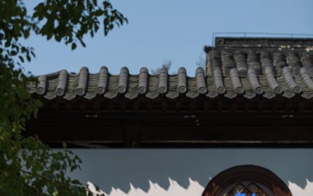 Yebo Qinhuai Water Street Hotel (Nanjing Confucius Temple)