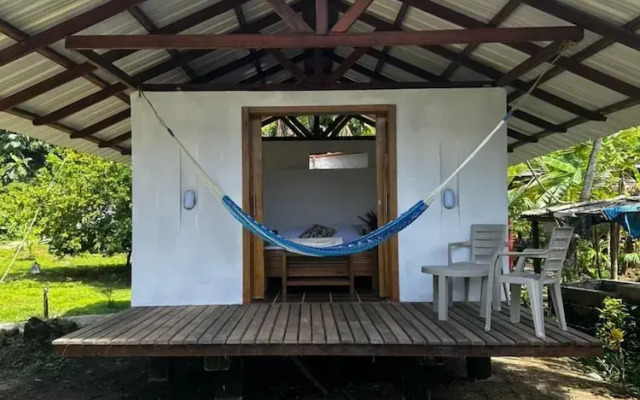 Pacific Waves Hostel & Surf