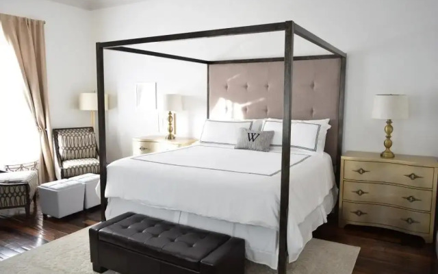 The William Boerne Hotel