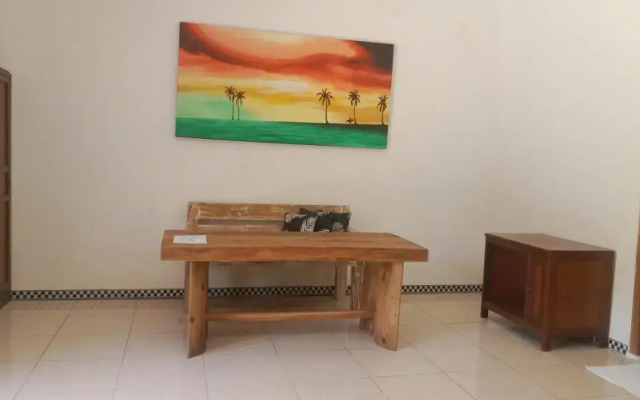 Surf Retreat Villa Sari