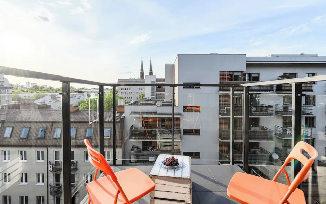 Lumina 3-room apart with large terrace