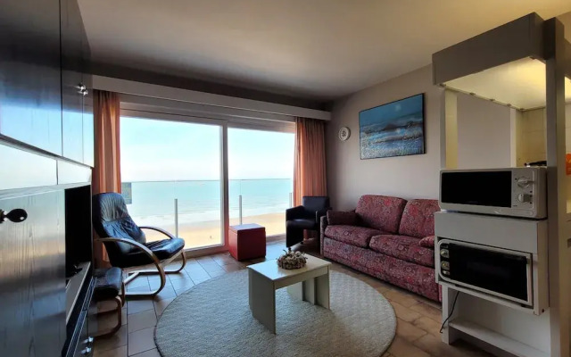 Studio With sea View in Middelkerke