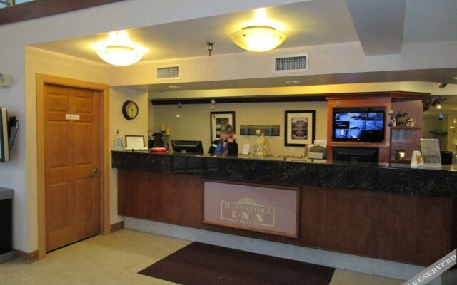 Express Suites Riverport Inn & Suites