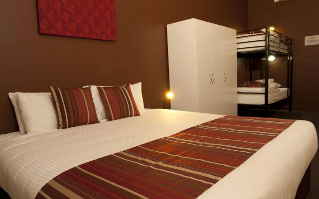 Urban Central Accommodation - Hostel