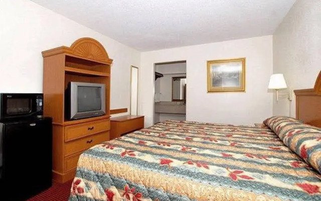 Rodeway Inn and Suites