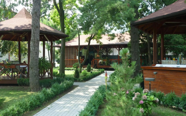 Hotel Baneasa Parc