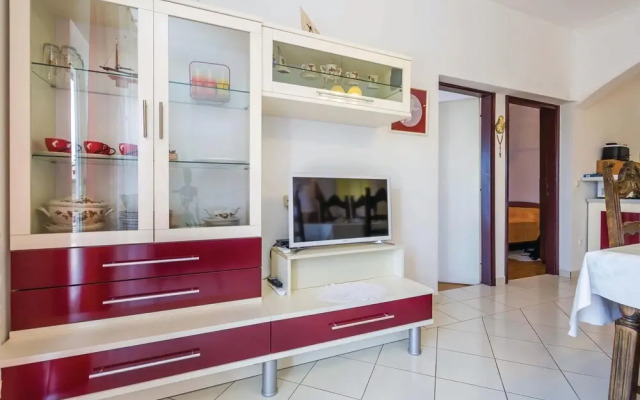 Beautiful Home in Baric Draga With 2 Bedrooms