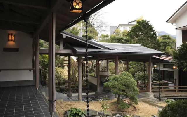 sakahijiri・gyokushoen