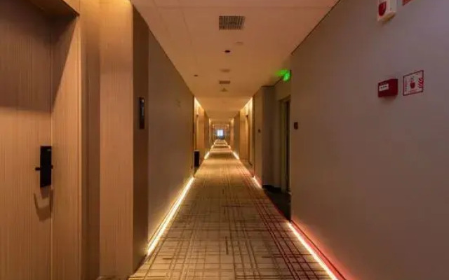 GreenTree Eastern Hotel (Fuzhou Software Park Jingxi Houyu Subway Station)