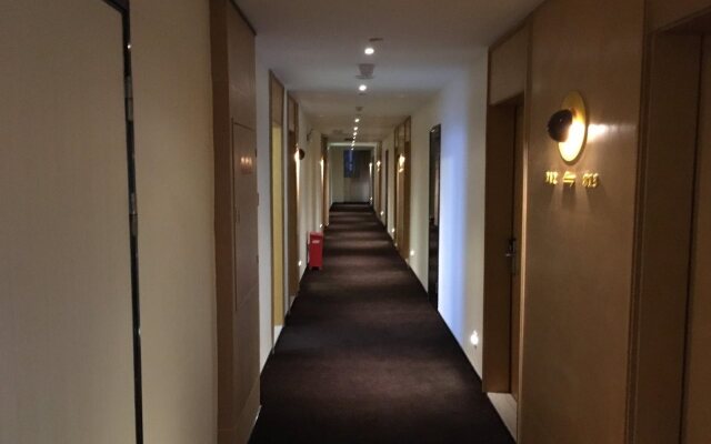 IU Hotel Zhongshan Dongfeng KFC