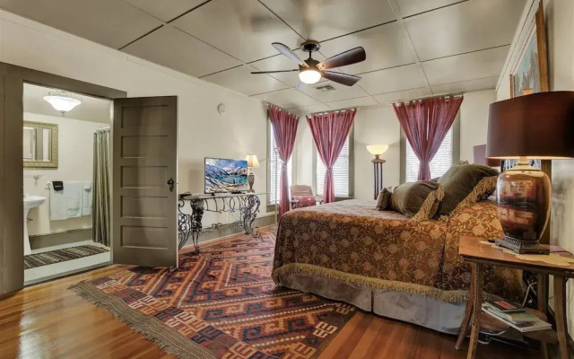 The Holekamp House Bed & Breakfast