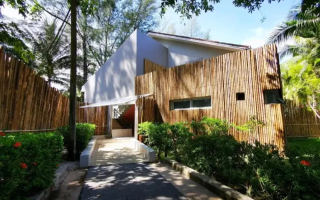 Dugong Village-Green Hotel