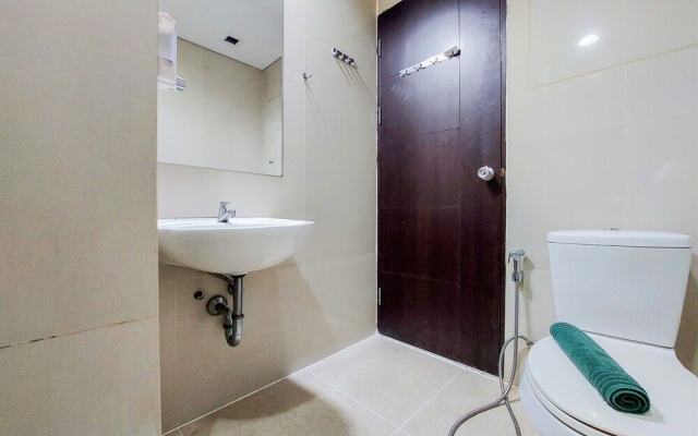 Nice Studio At 18Th Floor Atria Residences Gading Serpong Apartment – Bathroom – Tangerang