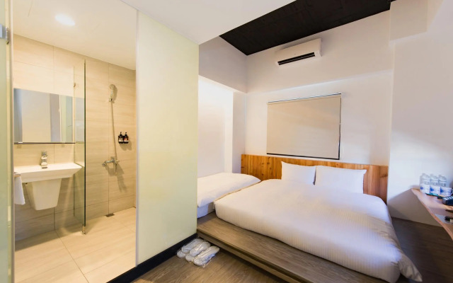 Traveller Inn Tiehua Hotel