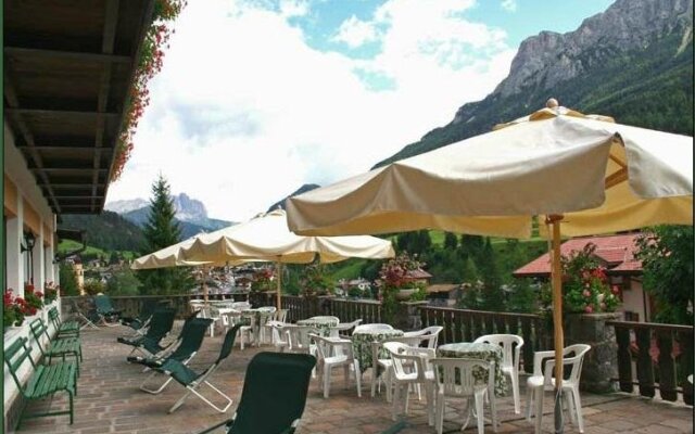 Hotel Val Di Fassa