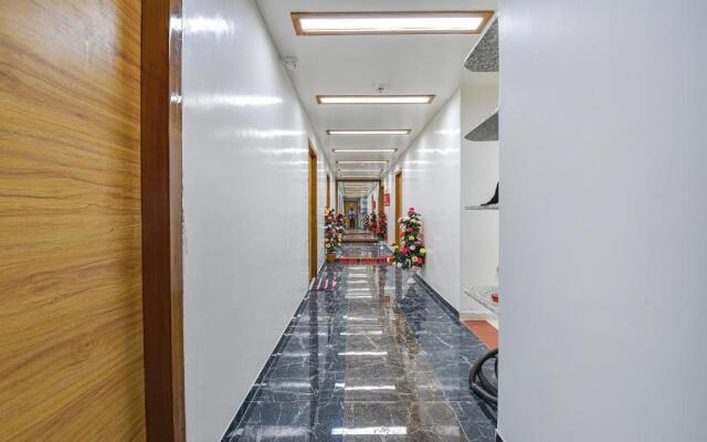 Fabhotel Dev Palace