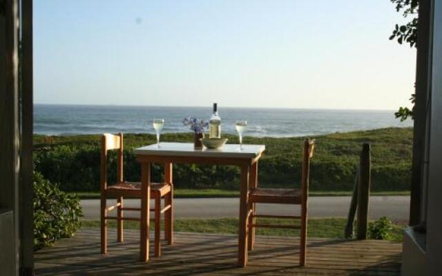 Pebbles Beach Cottage