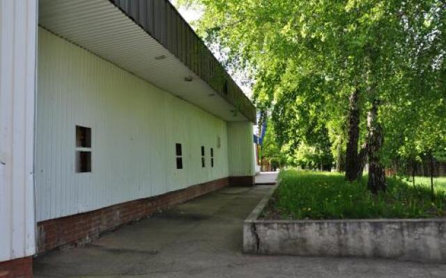 F1 Motel