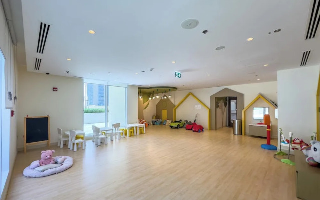 GLOBALSTAY. Creek Horizon Tower 2