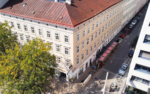 Urban Boutique Hotel