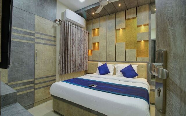 OYO 15442 Mahalakshmi Suites