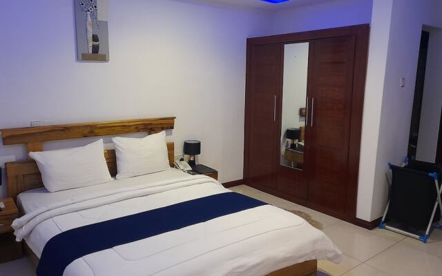 Adeshie Fie Hotel