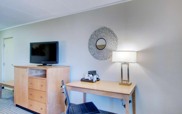 Best Western Plus Waltham Boston