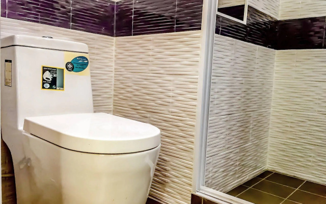 Siam Oriental Tropical Garden by Parikal