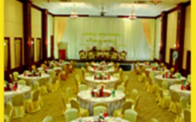 Mawlamyine Strand Hotel