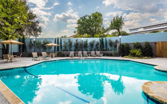 DoubleTree by Hilton Hotel Austin Northwest Arboretum