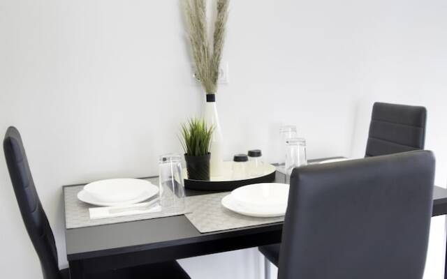 Prime Apartments and Rooms