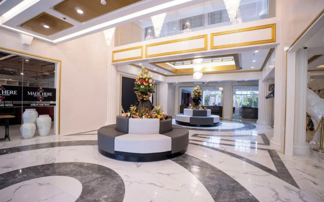 Chateau de Maisons Suites