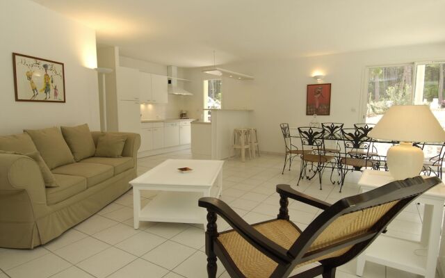 Beautiful Villa With a Private Pool Behind the Dunes