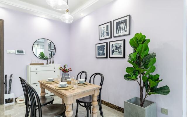 Locals Boutique Apartment Huafa Plaza 24