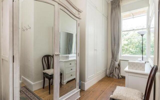 NEW Luxury 1BD Flat in Heart of Kensington Olympia