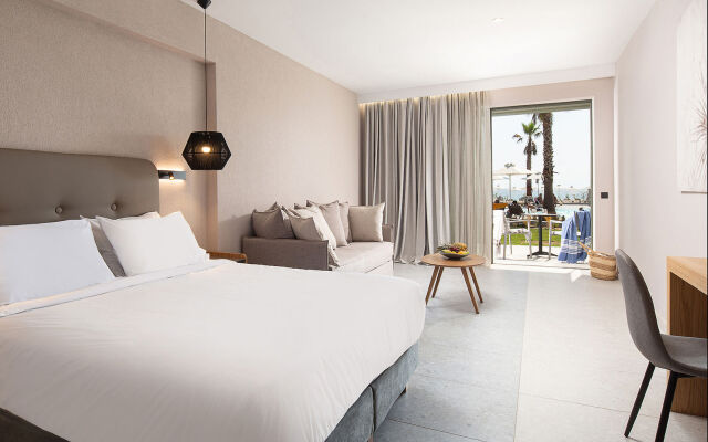 Portes Lithos Luxury Resort