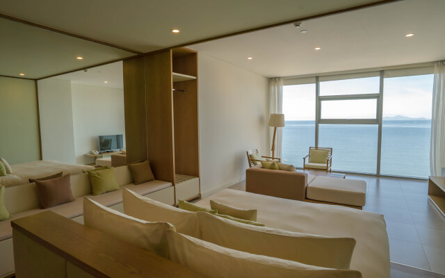 Fusion Suites Da Nang - Daily Reflexology Inclusive