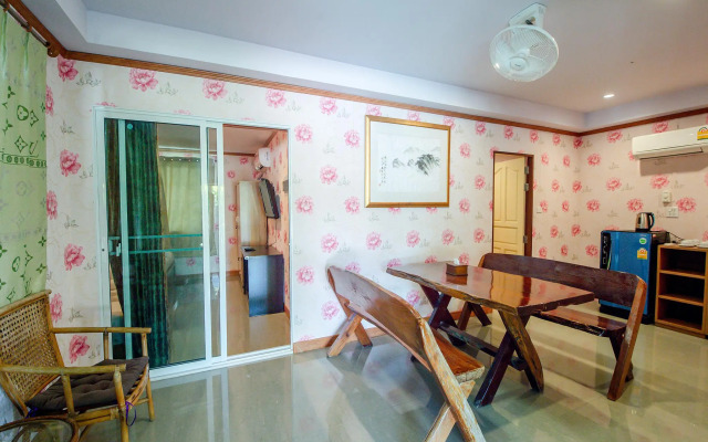 Golden Dragon Resort