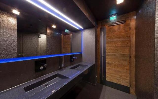 Harakiri Party House