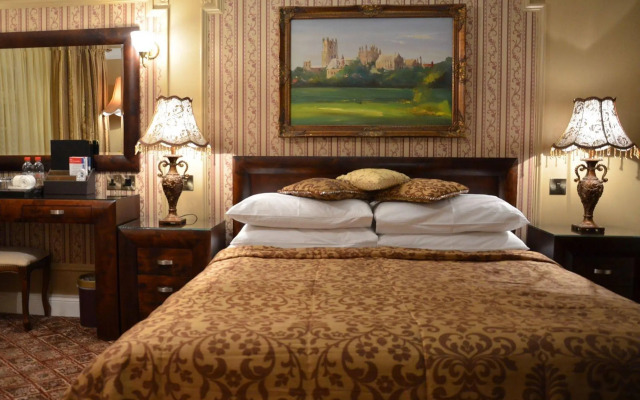 Riverside Inn