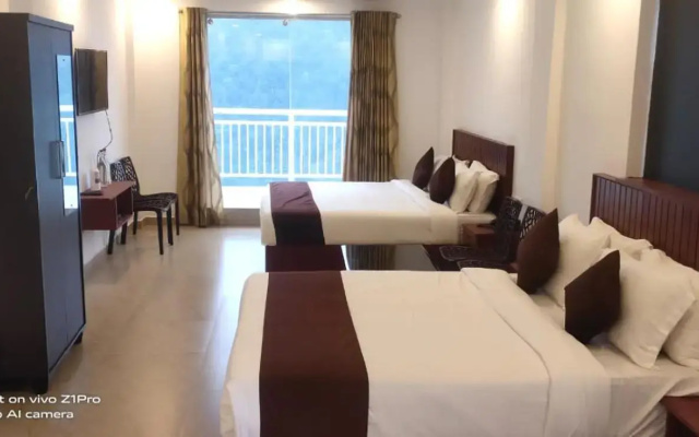 Moonline Resort