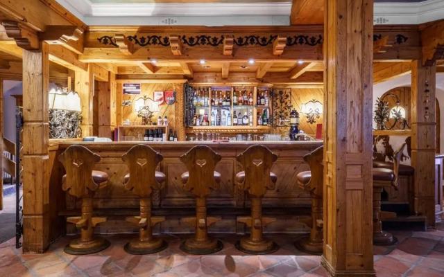 Hotel Alpenroyal