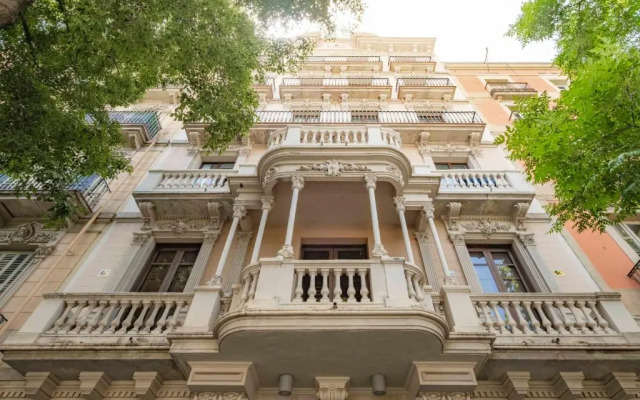 MH Apartments Center