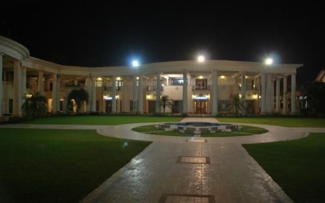 Lake Land Country Club Residency