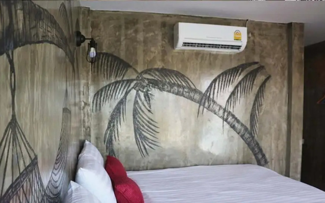 Phan Loft Koh Larn