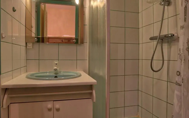 Studio Notre-Dame-de-Bellecombe, 1 pièce, 4 personnes - FR-1-505-51