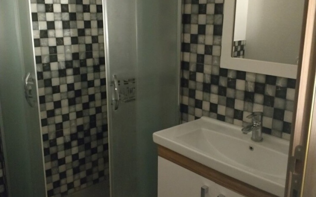 Staron Otel