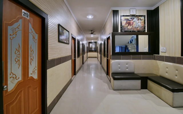 Mehfil Hotel by OYO Rooms