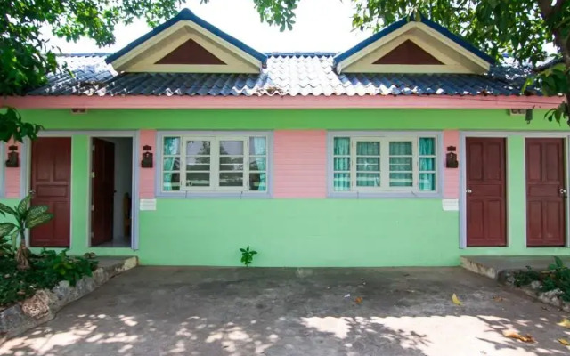 Chayada Place