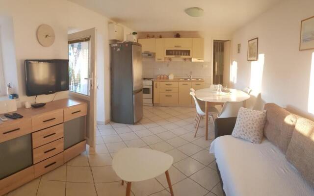 Holiday home Žarko - 50m to the sea